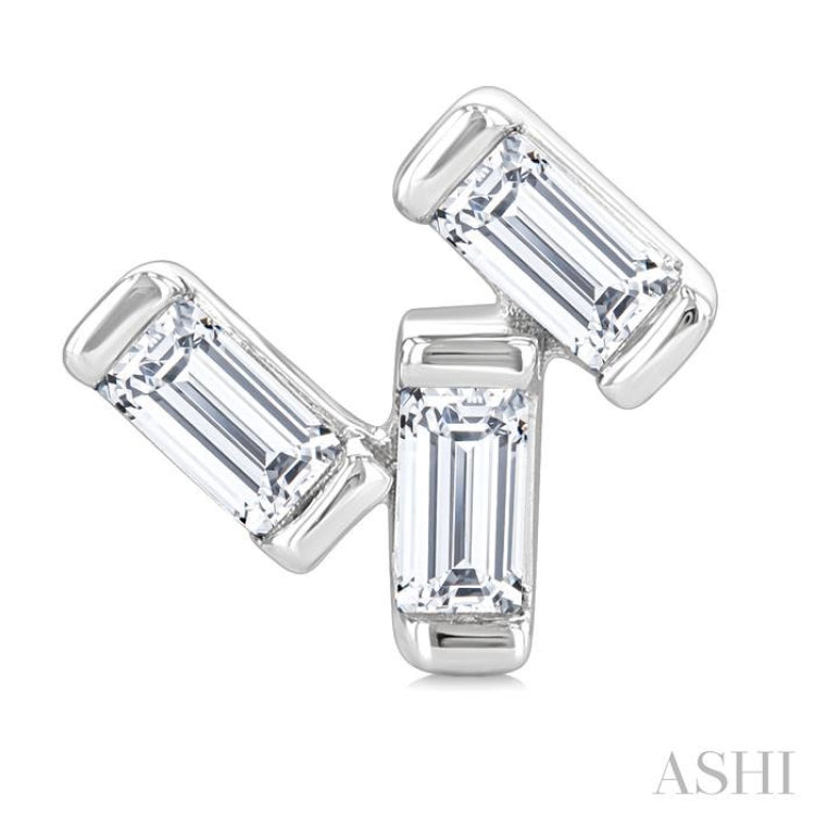 1/5 Ctw Baguette Diamond Petite Fashion Earrings in 10K White Gold