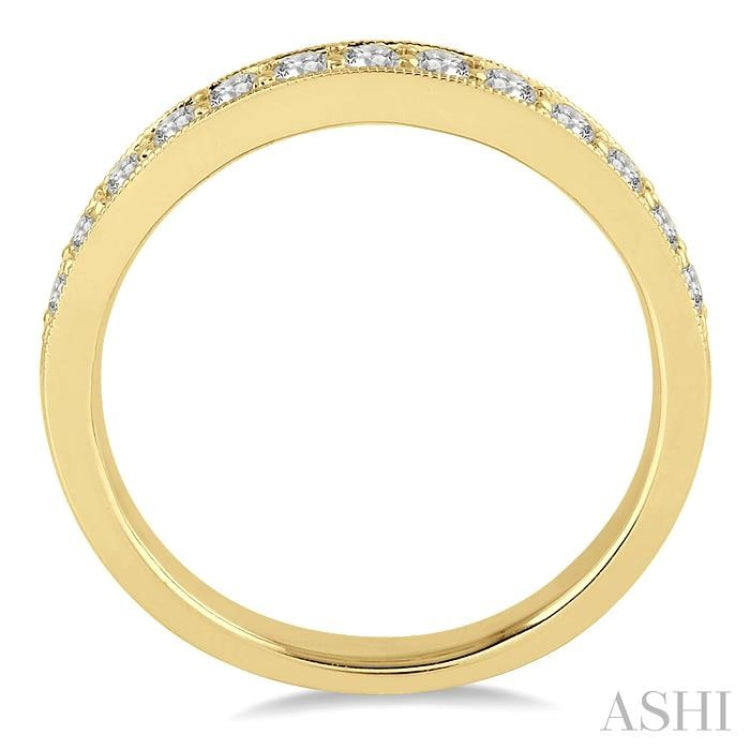 1/2 Ctw Round Cut Diamond Wedding Band in 14K Yellow Gold