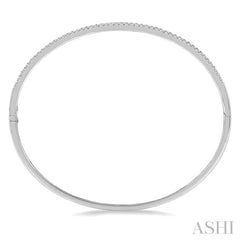 1/2 Ctw Slim Round Cut Diamond Bangle in 14K White Gold