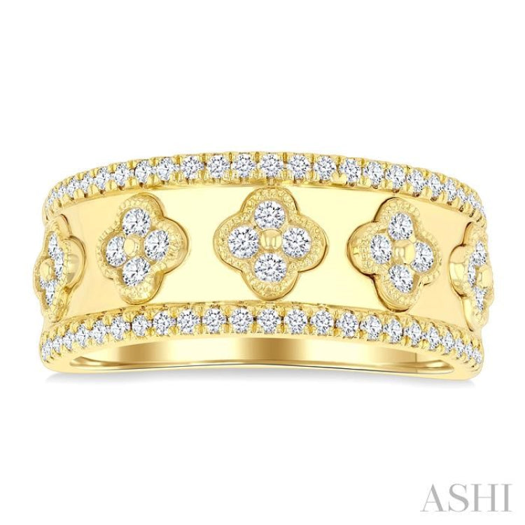 5/8 Ctw Clover Motif Round Cut Diamond Wide Fashion Band in 14K Yellow Gold