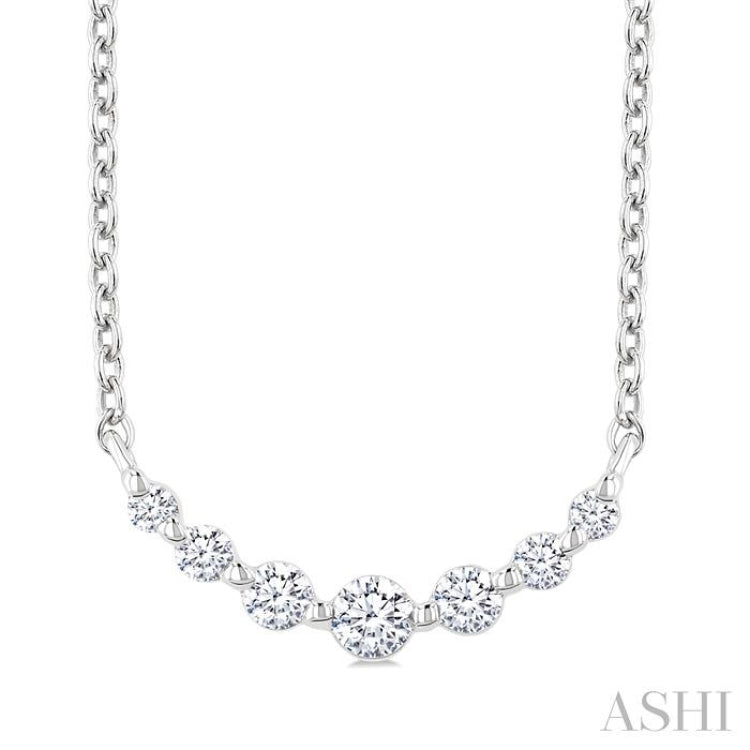 1/8 Ctw Petite Smile Graduated Round Cut Diamond Necklace in Sterling Silver